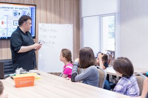 Юмор как средство воспитания личности