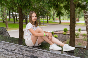 Со скольких лет можно отпускать ребенка одного гулять - мнение психологов, закон РФ 2023